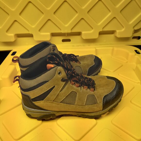 Ozark Trail hiking sneakers for kids, size 3Y, excellent condition! - Picture 8 of 10